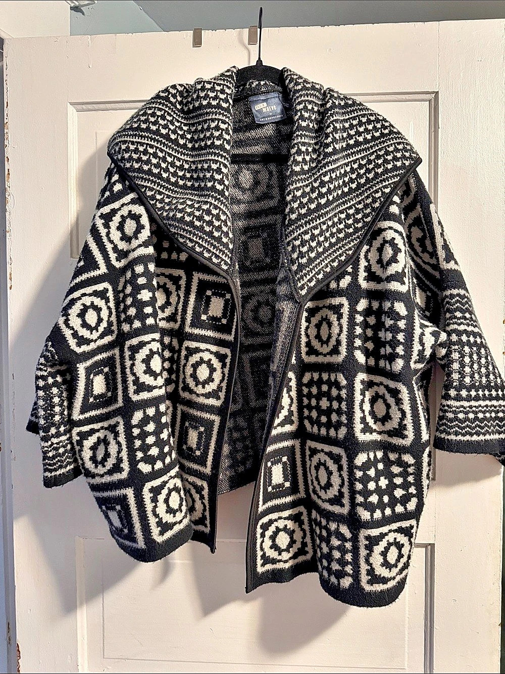 Maeve Geometric Pattern Cardigan in Black & Cream Like New